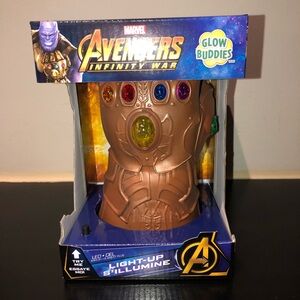 Marvel Avengers Infinity War Light-Up Gauntlet